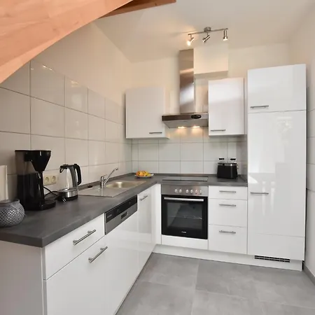 Ferienhaus Rustic Retreat With Fireplace, Cleaning Included *